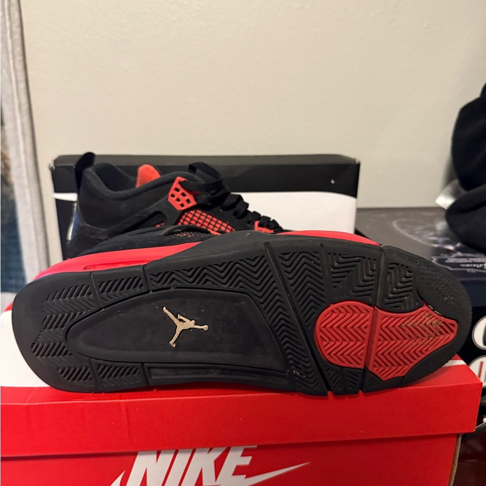 Jordan 4 Red Thunders - Picture 2 of 4
